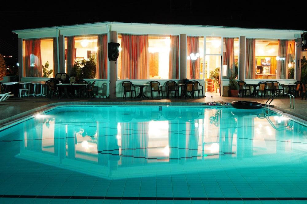 Captains Hotel Αργάσι Εξωτερικό φωτογραφία