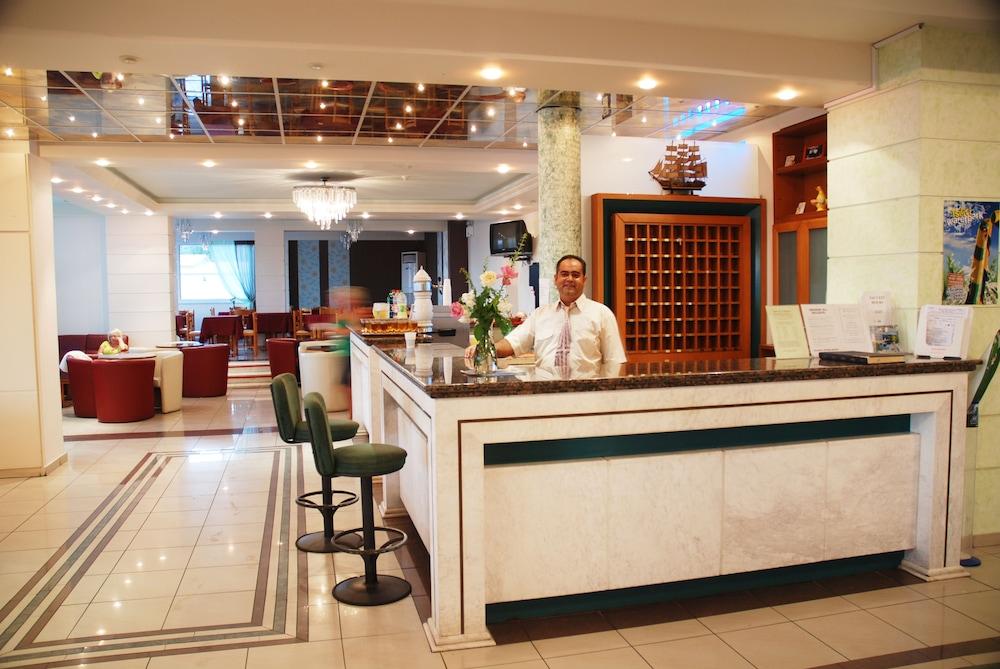 Captains Hotel Αργάσι Εξωτερικό φωτογραφία